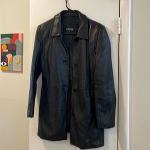 Jasper long leather jacket with shoulder pads.